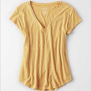 American eagle t shirt